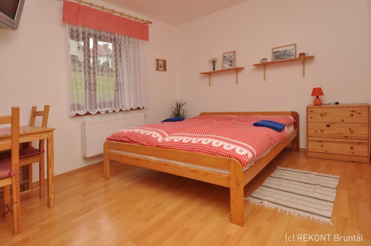 Penzion u Vodopádu Karlova Studánka Exterior foto