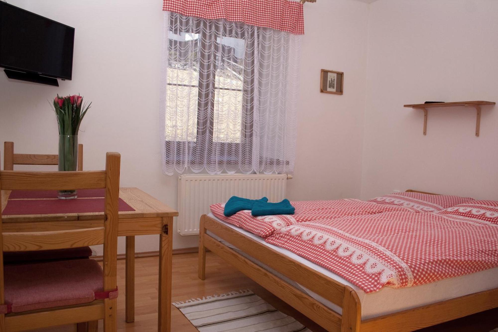 Penzion u Vodopádu Karlova Studánka Exterior foto